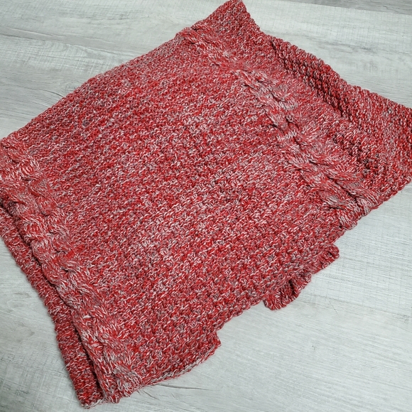 Mermaid Tail Blanket - Picture 9 of 13